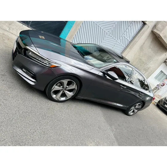 Honda Accord 2.0 Touring At