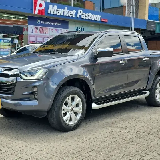 Isuzu Pick Up 2025 3.0 Adventure Plus Diesel 2025