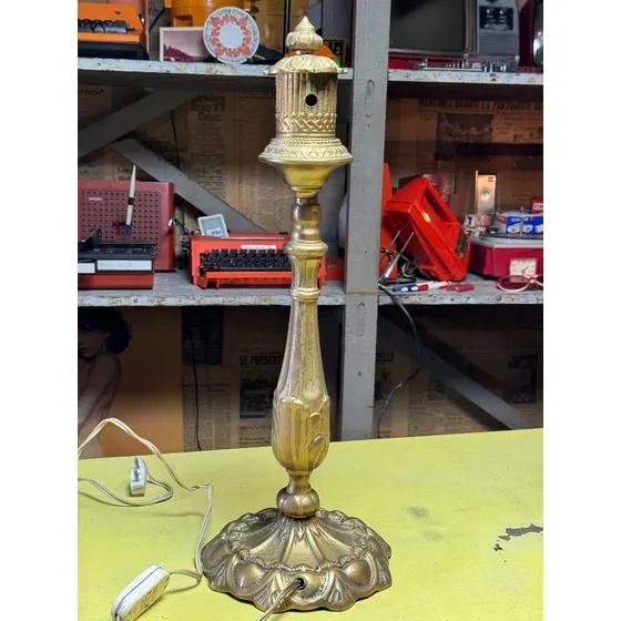Pie Lampara Bronce Antiguo Repintado Para Reparar Repuesto Blanco Dorado Oscuro