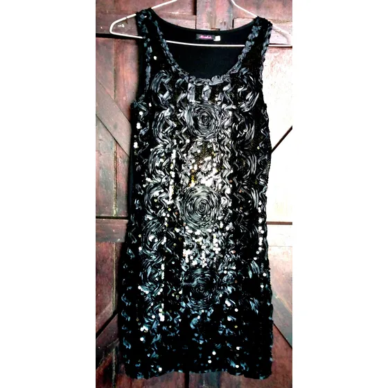 Vestido Coctel. Con Flores. A La Moda. Elegante.nuevo.strech