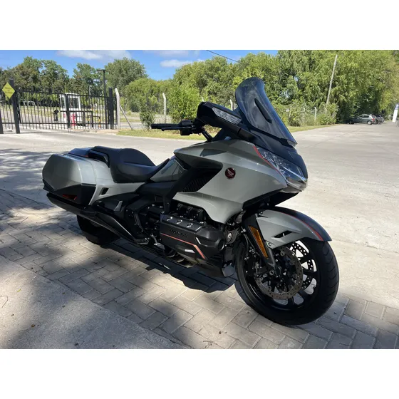 Honda Goldwing Gl 1800 Bagger Mt U Dño Permuto Zona Norte