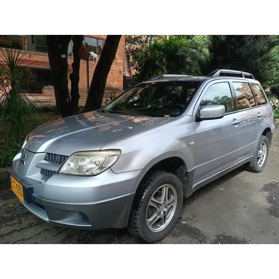 Mitsubishi Outlander 2.4