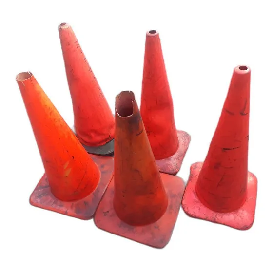 Cono Vial Flexible 70 Cm / 28 PuLG Usados Con Detalles