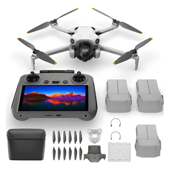 Mini drone DJI Mini 4 Pro Fly More Combo com câmera 4K cinza 3 baterias (Com Tela)