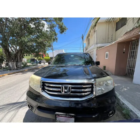 Honda Pilot 3.5 Touring V6 . At