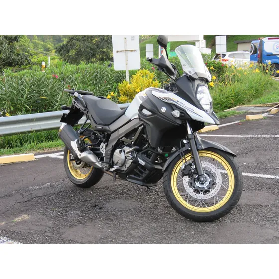 Vstrom 650 Xt 2025 Como Nueva 6.000 Kms