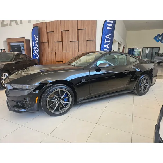Ford Mustang 5.0 V8 Dark Horse Mt