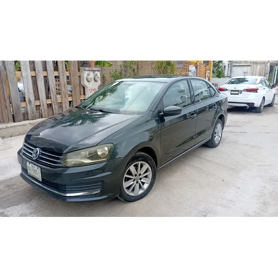 Volkswagen Vento 1.6 Confortline Mt