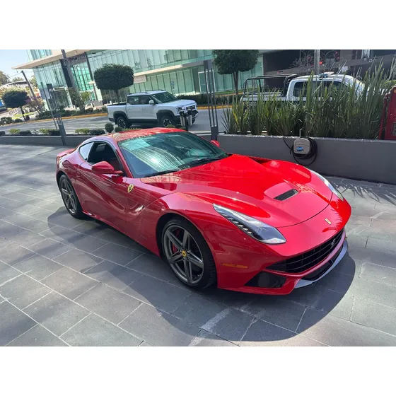 Ferrari F12 6.3l Berlinetta Mt