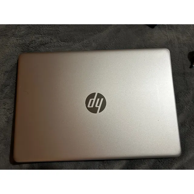 Laptop Hp 14-dk1508la 8gb Ram Amd Rysen 3 Gris