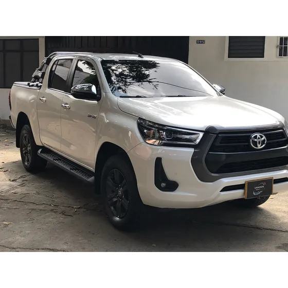 Toyota Hilux 2.4 Diesel 4x4 At