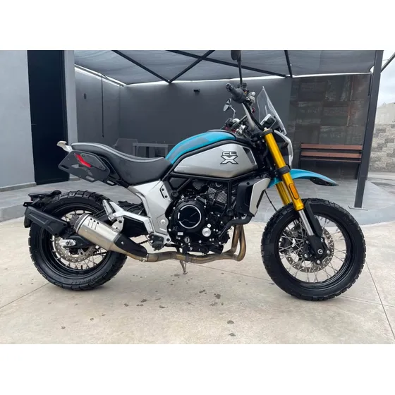 Clx-700 Adventure 2023 700cc Impecable!   Equipo: - Modos De
