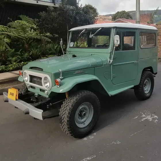 Toyota Land Cruiser 1968 4.2 Fj40