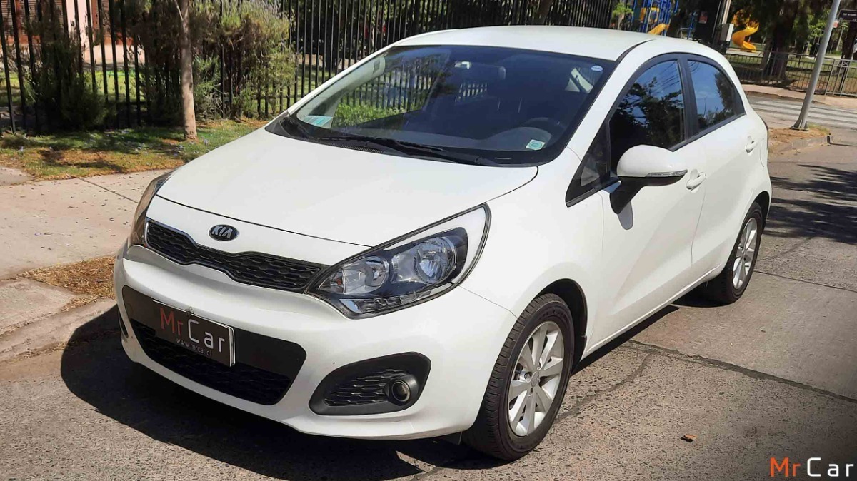 Kia Rio 5 Ex 2015