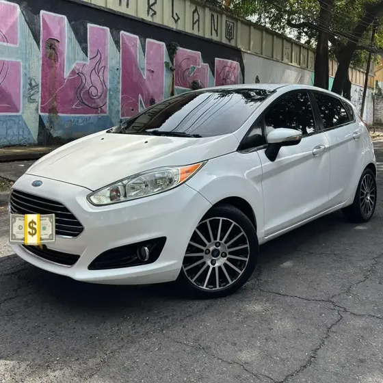 Ford Fiesta 2015 1.6 Hatchback Titanium