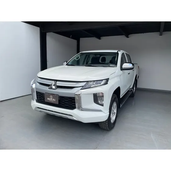 Mitsubishi L200 2.4 Glx Cabina Doble 4x2 Mt