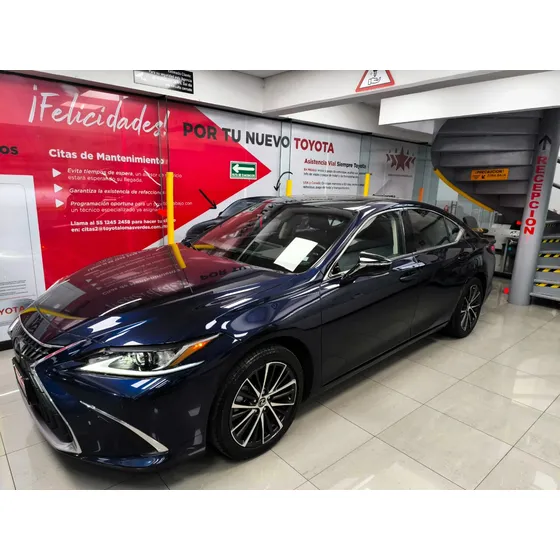 Lexus Es 4p 300h Hev L4/2.5 Aut