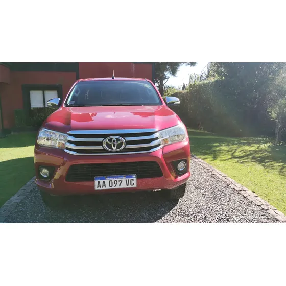 Toyota Hilux 2.8 Cd Srv 177cv 4x2