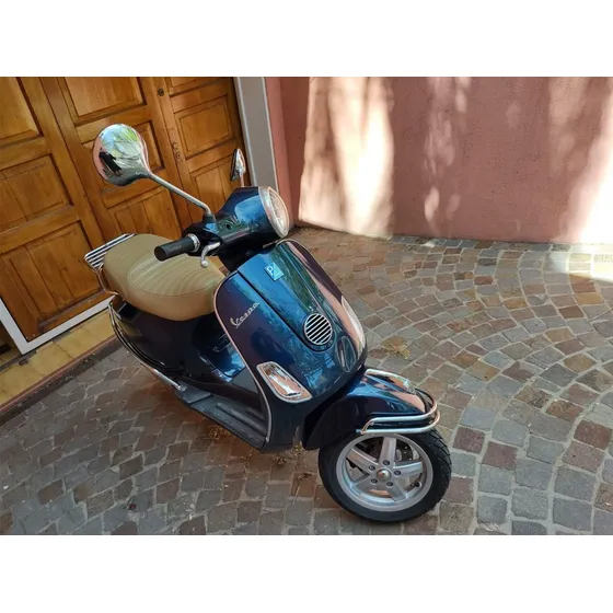 Piaggo Vespa Italiana 6800 Km