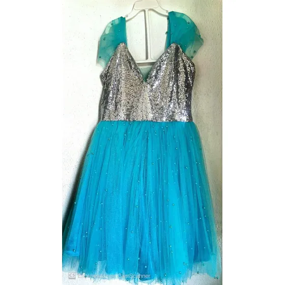 Vestido De 15 Años Para Niñas - Talla Disponible