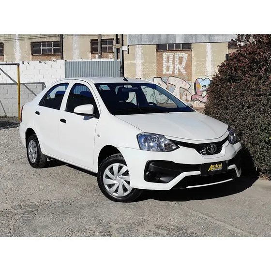 Toyota Etios 1.5 Sedan X L18