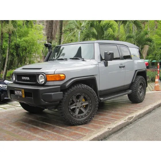Toyota Fj Cruiser Black 3 V6 Cc4000 4x4 Automatica 270 Hp