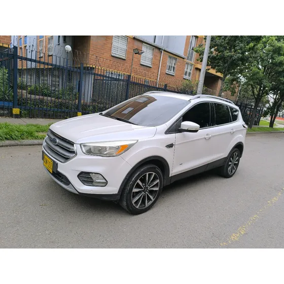 Ford Escape 2.0 Titanium 245 Hp
