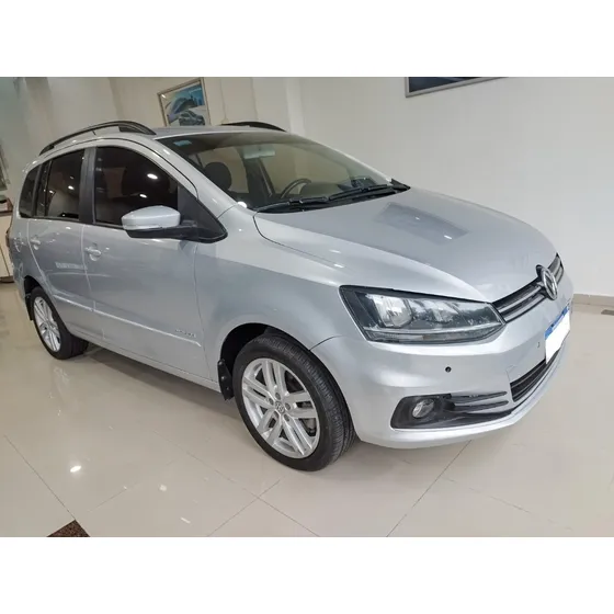 Volkswagen Suran 1.6 Highline