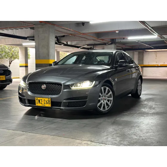 Jaguar Xe 2.0 I4 Pure