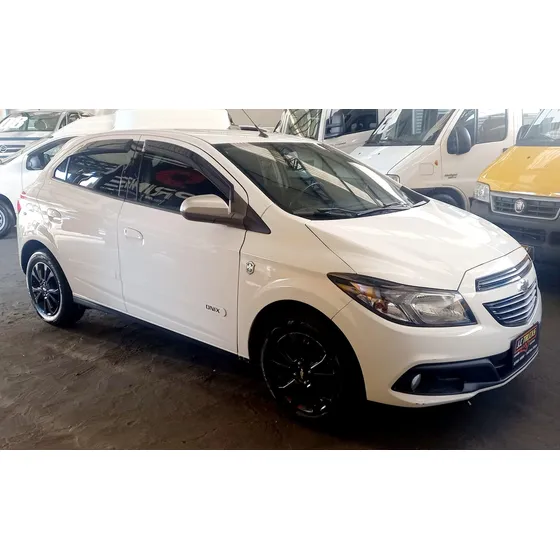 Chevrolet Onix 1.0 Seleção 5p