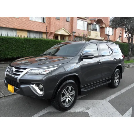 Toyota Fortuner 2.7 Aut. Tip. 4x4 Gasolina 7 Psjrs