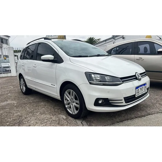 Volkswagen Suran 1.6 Imotion Highline 110cv