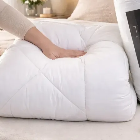 Pillow Top TR Adriano Toque de Plumas Branco para Cama Casal 1,38m x 1,88m