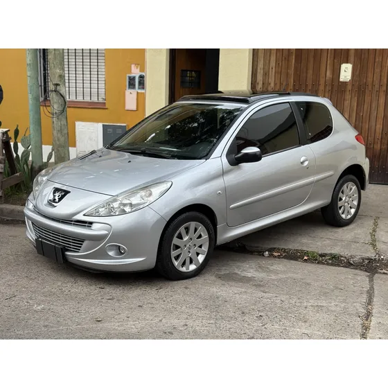 Peugeot 207 1.6 Xt