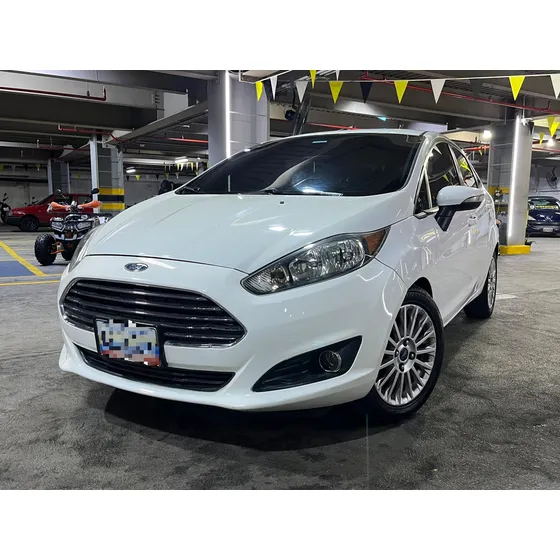 Ford Fiesta .