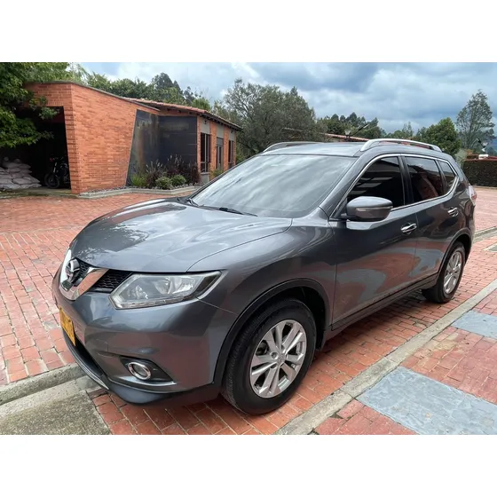 Nissan X-trail 2.5 Advance