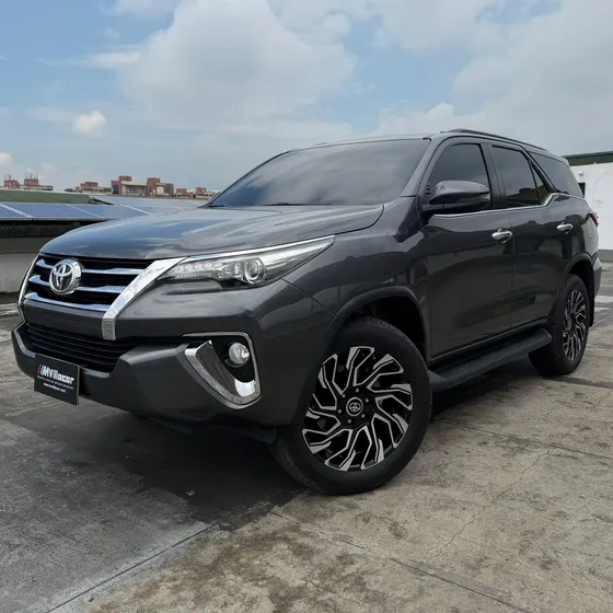 Toyota Fortuner 2020 2.7 Srv