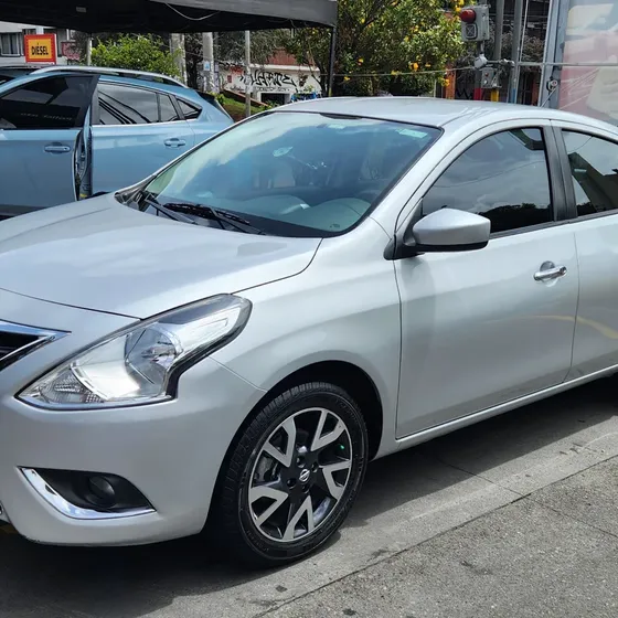 Nissan Versa 2020 1.6 Advance Cvt