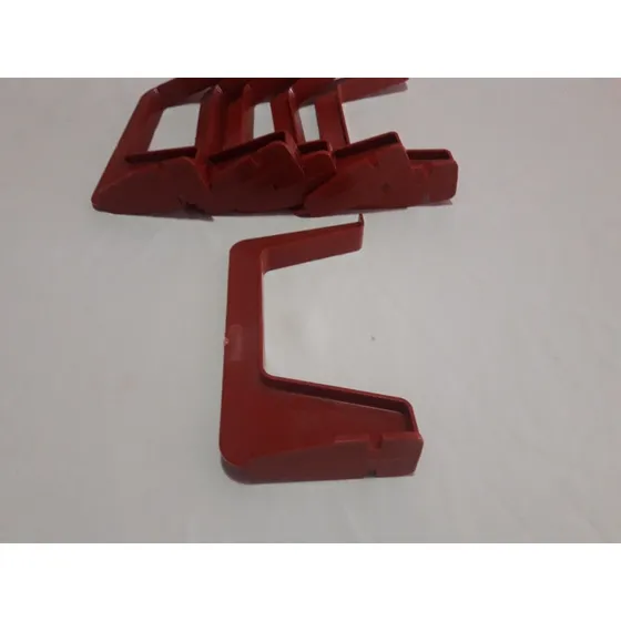 Ganchos Rojos  De Canales Plasticas Cuadradas Nuevos