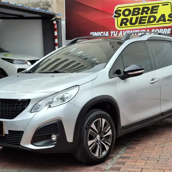 Peugeot 2008 2022 1.6 Active
