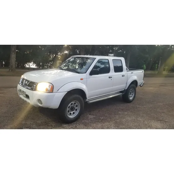 Nissan Frontier 2.4 Le 4x4 Mt