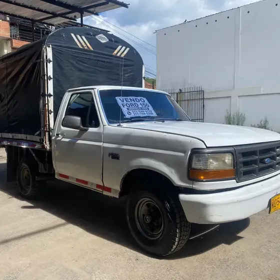 Ford F-150 1995 4.9 Xlt