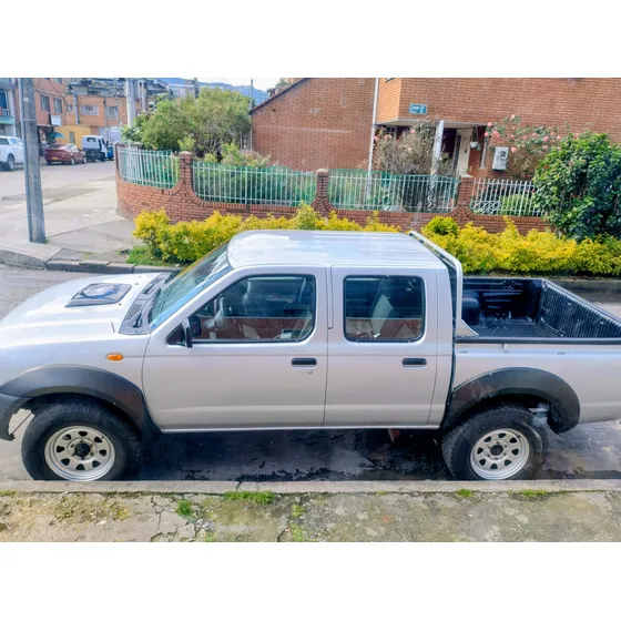 Nissan Frontier D22/np300