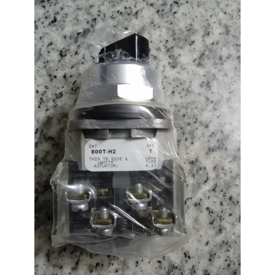Selector Off On Marca Allen Bradley Modelo 800t-h2