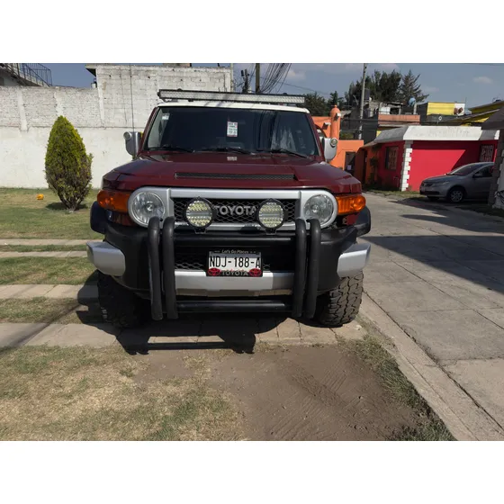 Toyota Fj Cruiser 3p Premium Aa Ee Ra Abs 4x4 At