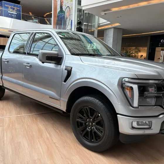 Ford F-150 2026 F-150 Platinum Hibrida