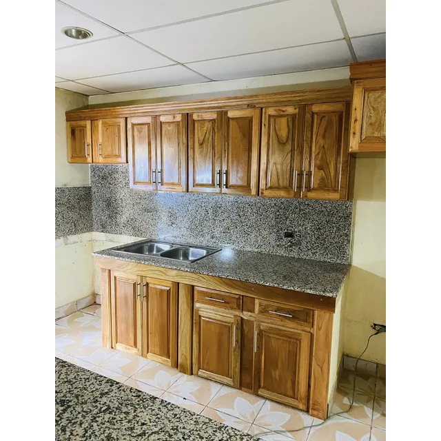 Gabinete De Madera Tratada Artesanal En Santo Domingo