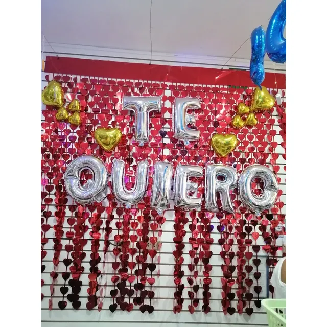  Cortinas De Corazones Para Aniversario San Valentín.