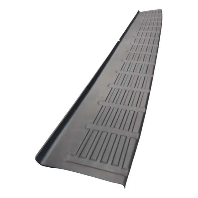 Pisadera Central De Paragolpe Alt Toyota Hilux 2005-2015