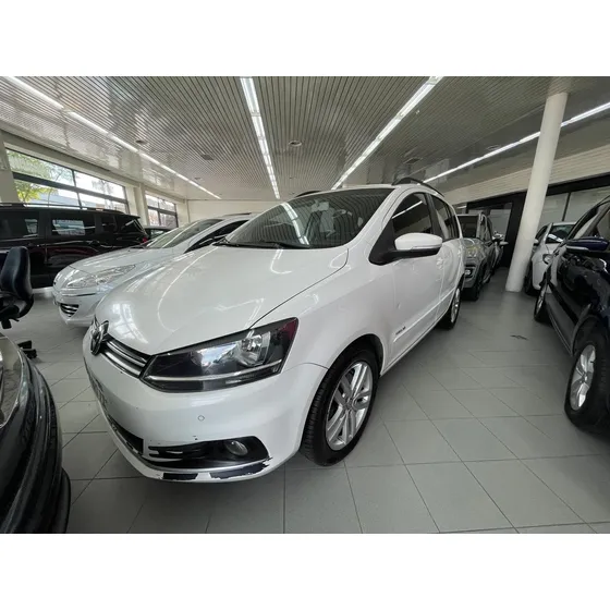 Volkswagen Suran 1.6 Highline
